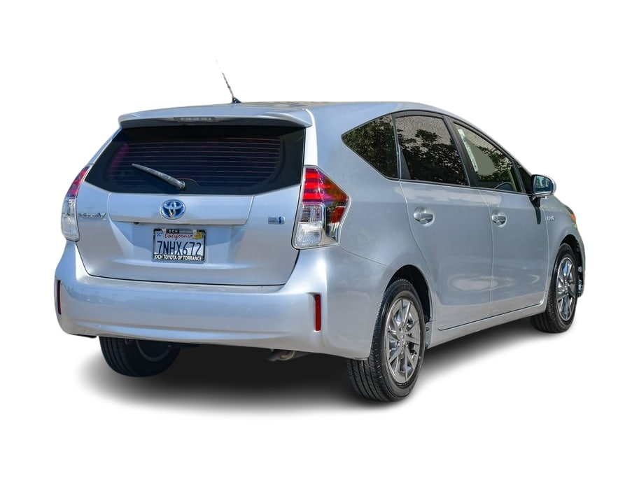 Thumbnail: 2016 Toyota Prius v - 20