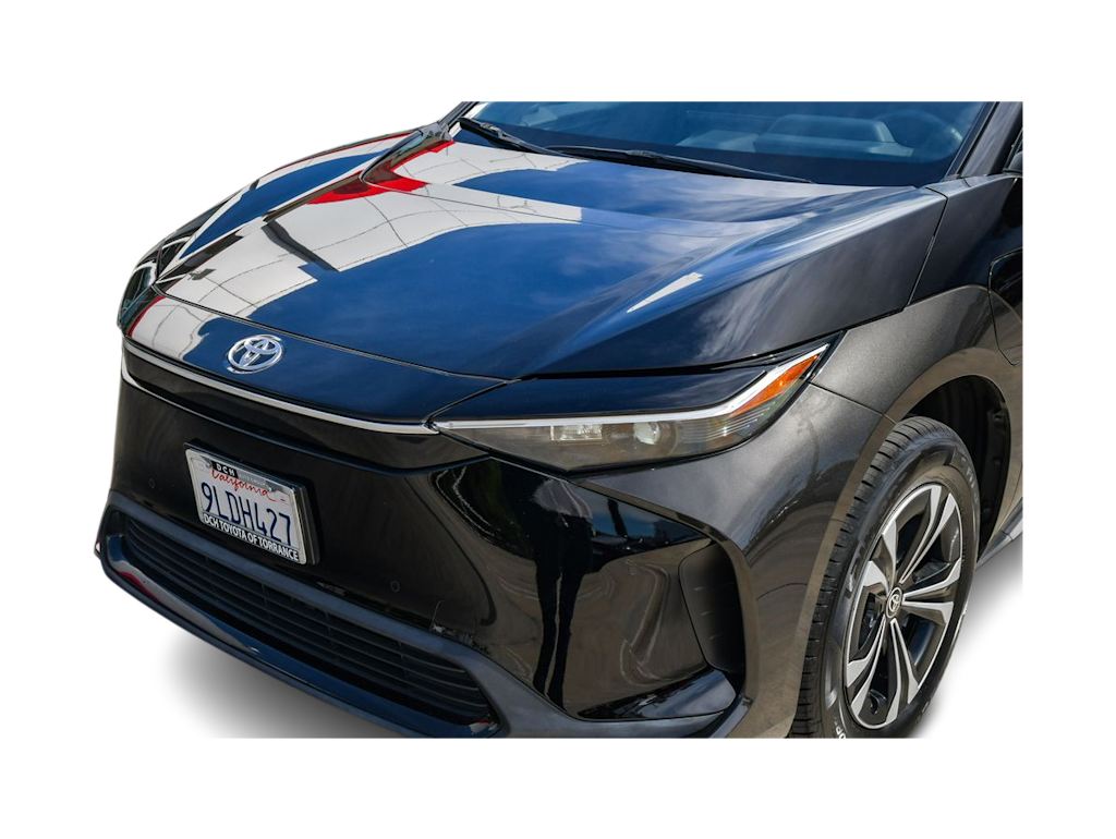 Thumbnail: 2024 Toyota bZ4X - 17