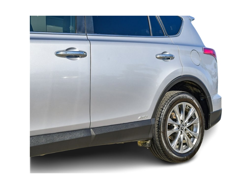 Thumbnail: 2017 Toyota RAV4 - 22