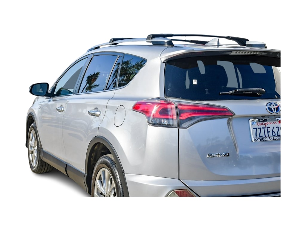 Thumbnail: 2017 Toyota RAV4 - 3