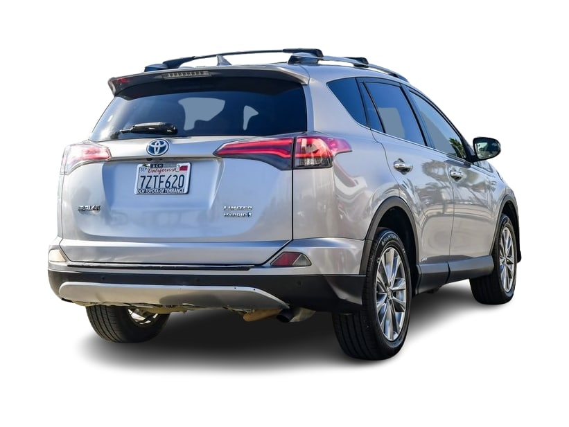 Thumbnail: 2017 Toyota RAV4 - 20