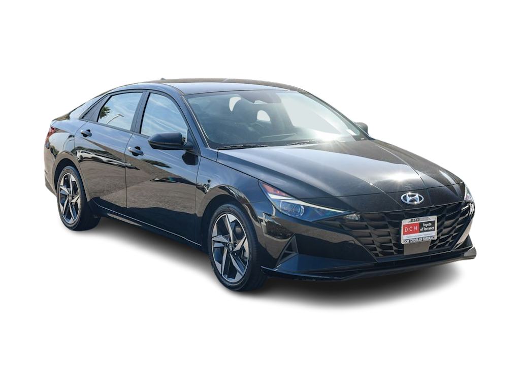 Thumbnail: 2023 Hyundai Elantra - 16
