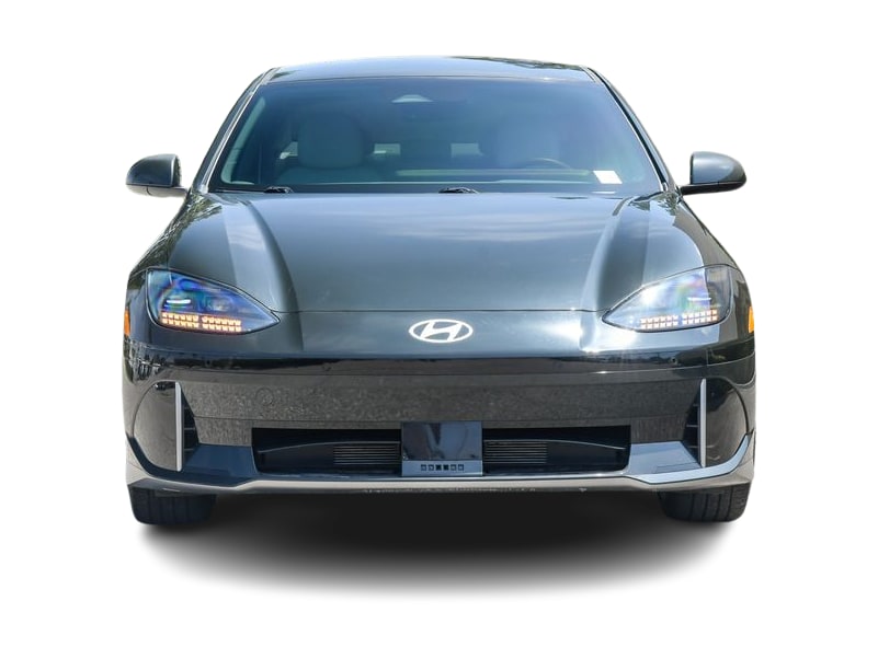Thumbnail: 2023 Hyundai Ioniq 6 - 4