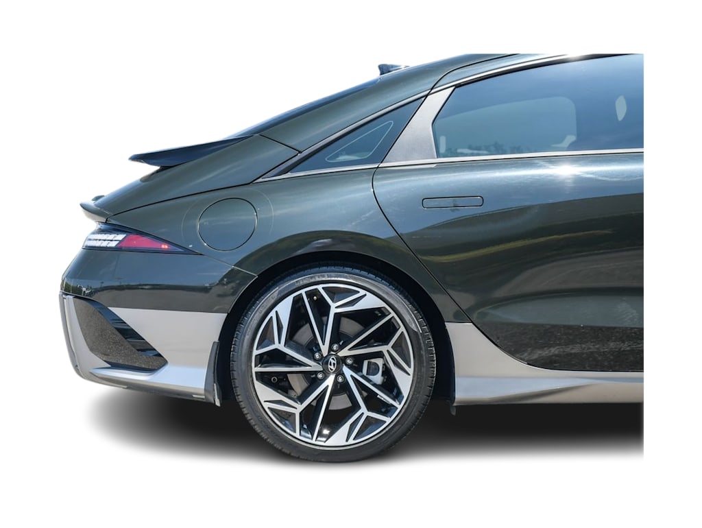 Thumbnail: 2023 Hyundai Ioniq 6 - 19