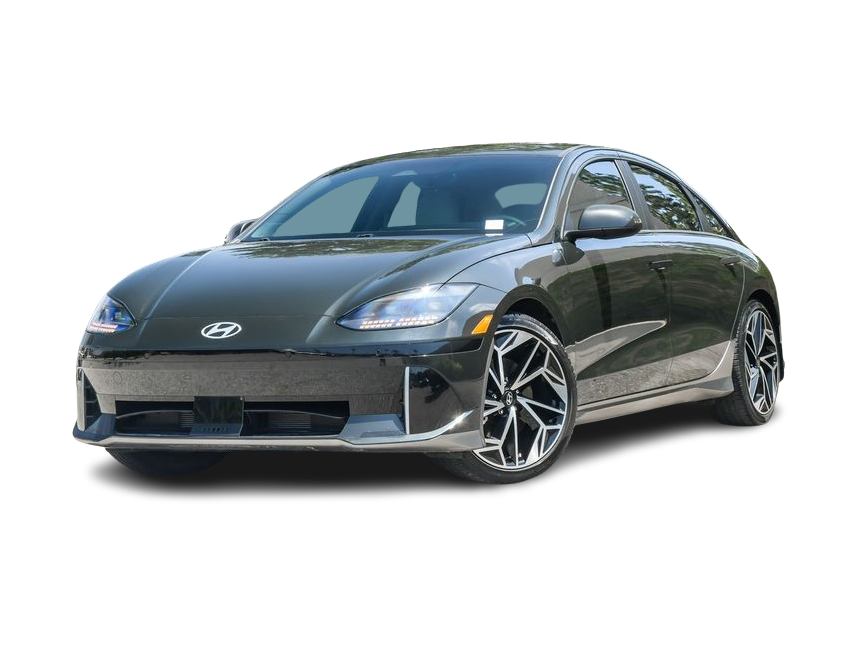 Used 2023 Hyundai IONIQ 6 SEL with VIN KMHM34AA5PA028528 for sale in Waukesha, WI
