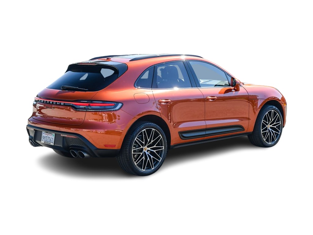 Thumbnail: 2024 Porsche Macan - 21
