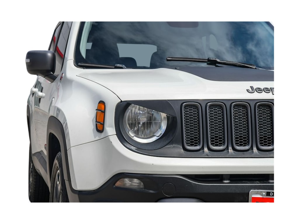 Thumbnail: 2017 Jeep Renegade - 19