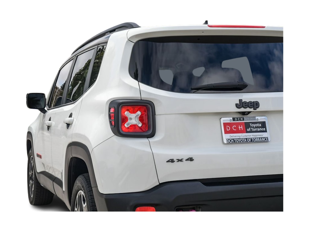 Thumbnail: 2017 Jeep Renegade - 3