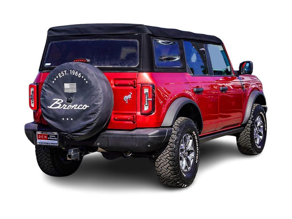 Thumbnail: 2021 Ford Bronco - 17