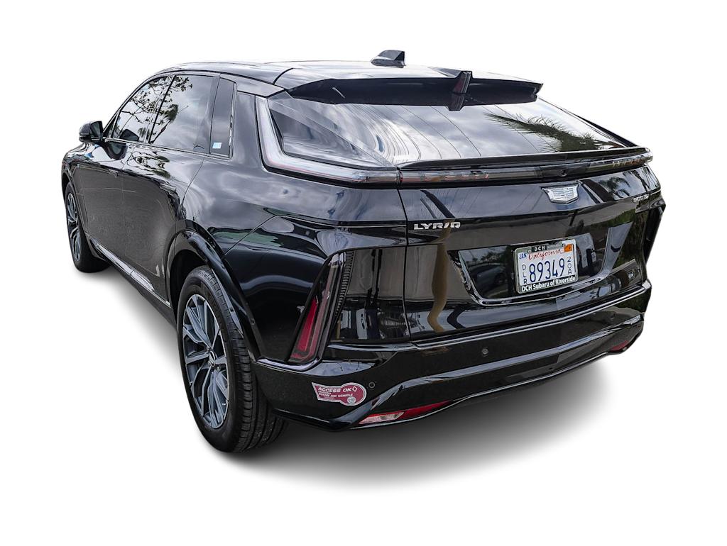 Thumbnail: 2024 Cadillac Lyriq - 3