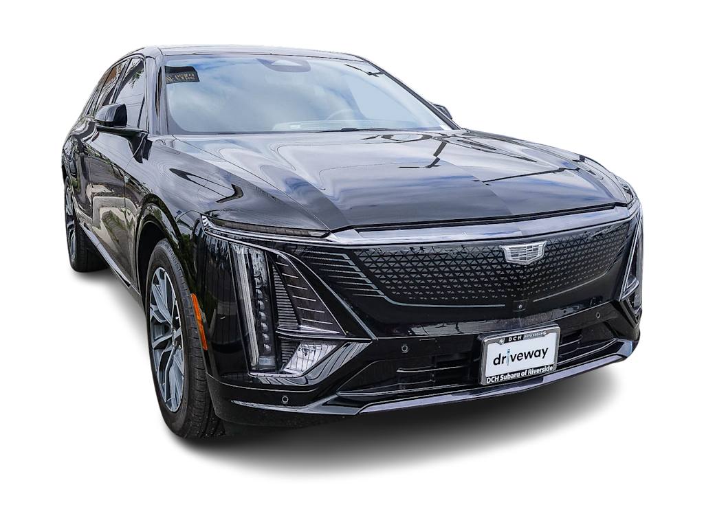 Thumbnail: 2024 Cadillac Lyriq - 8