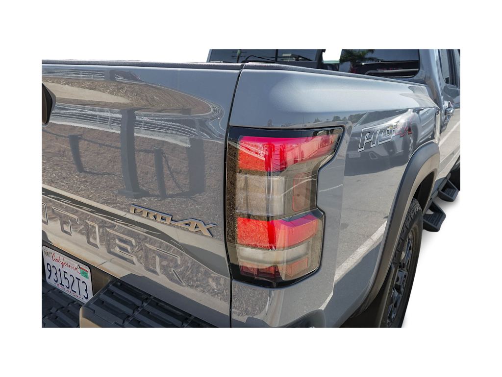 Thumbnail: 2023 Nissan Frontier - 20