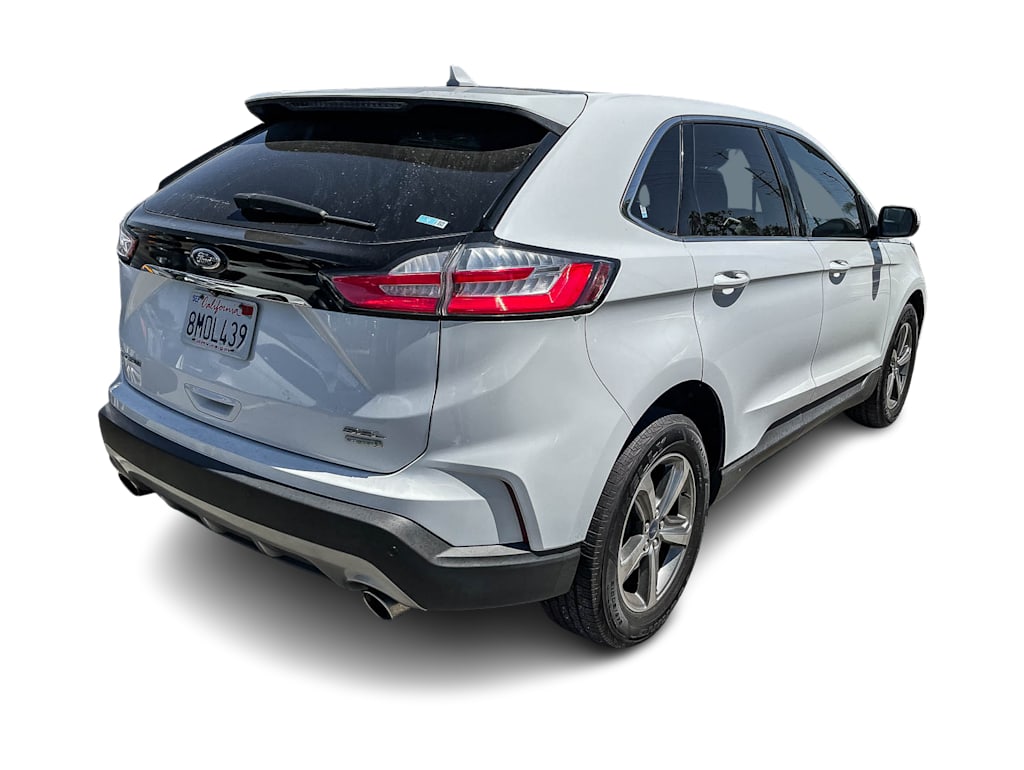 Thumbnail: 2019 Ford Edge - 18