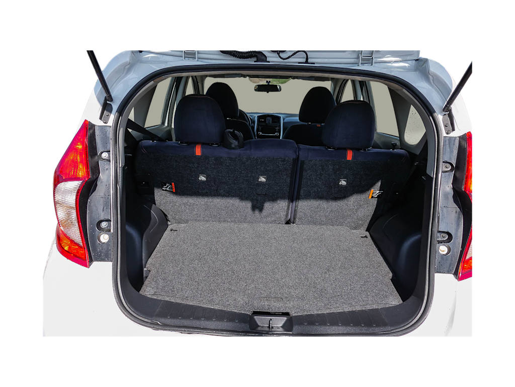 Thumbnail: 2016 Nissan Versa Note - 17