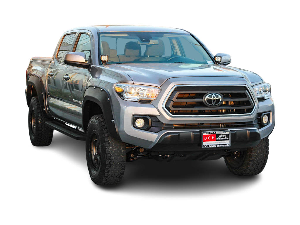 2020 Toyota Tacoma SR5 16