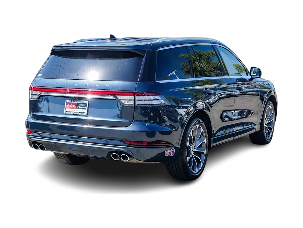 Thumbnail: 2023 Lincoln Aviator - 16