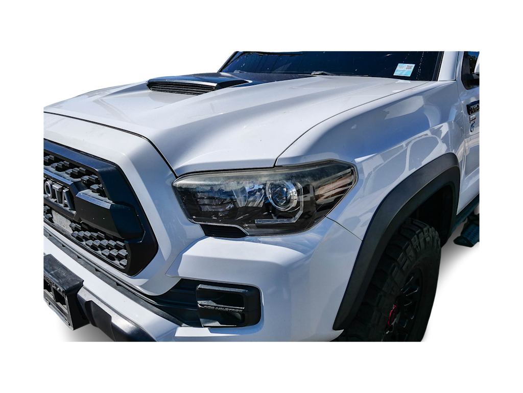 Thumbnail: 2019 Toyota Tacoma - 6