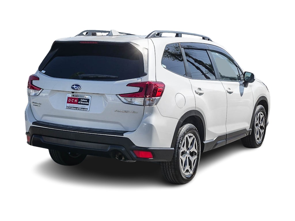 Thumbnail: 2023 Subaru Forester - 18