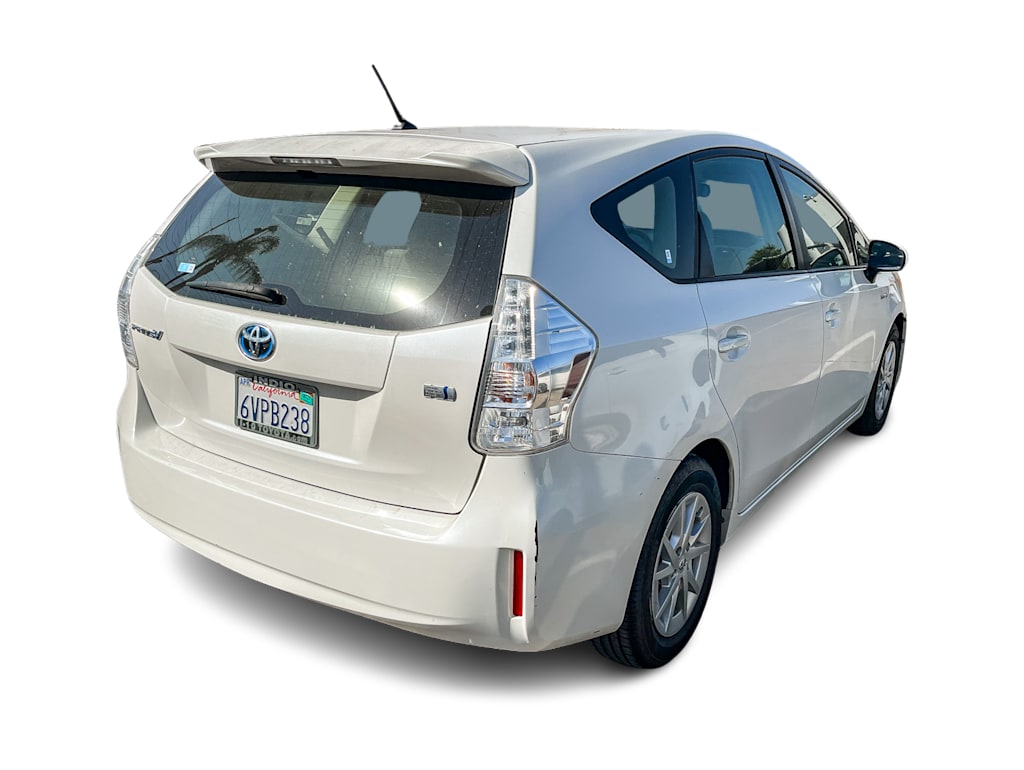 Thumbnail: 2012 Toyota Prius v - 16