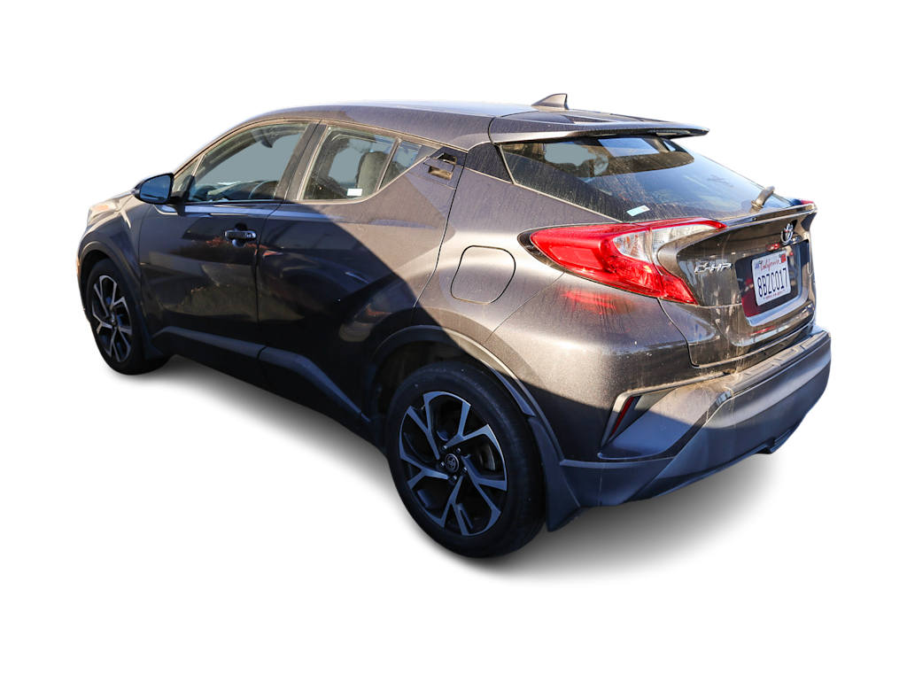 2018 Toyota C-HR XLE 13