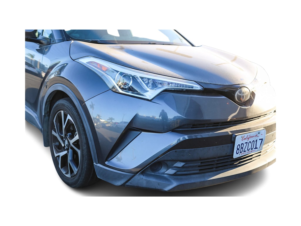 2018 Toyota C-HR XLE 18