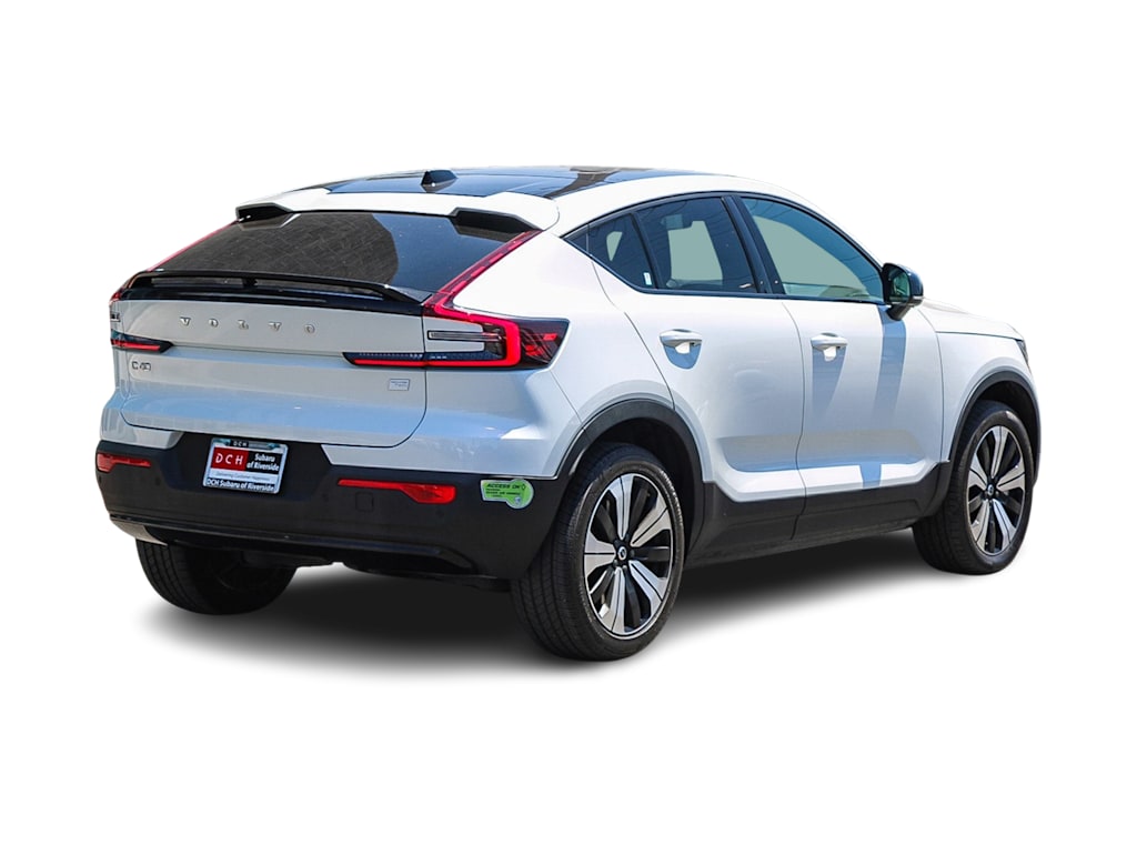 Thumbnail: 2023 Volvo C40 - 16