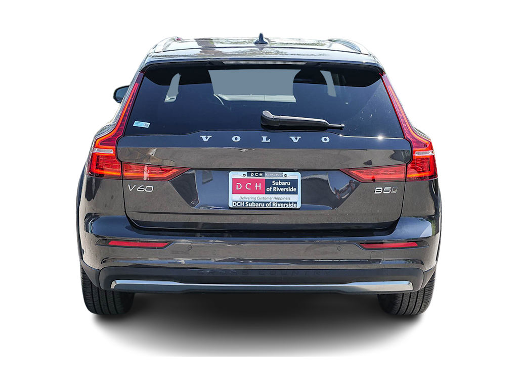 Thumbnail: 2025 Volvo V60 - 4