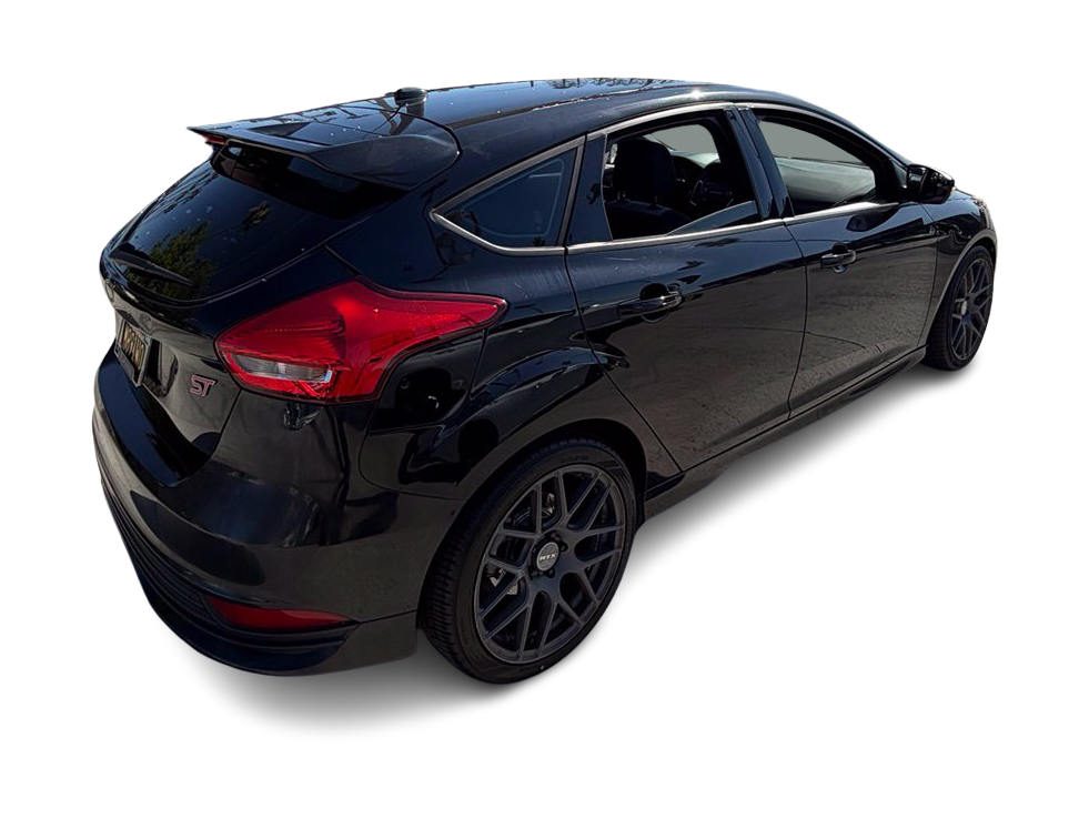 Thumbnail: 2018 Ford Focus - 16