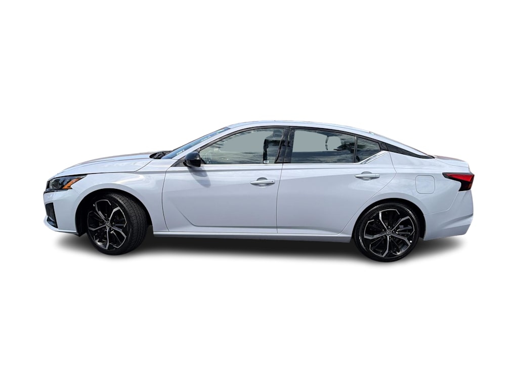 Thumbnail: 2024 Nissan Altima - 3