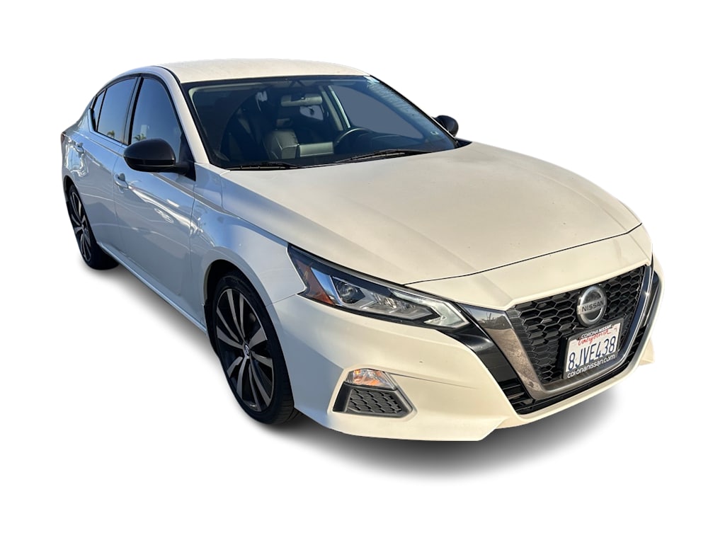 Thumbnail: 2019 Nissan Altima - 18