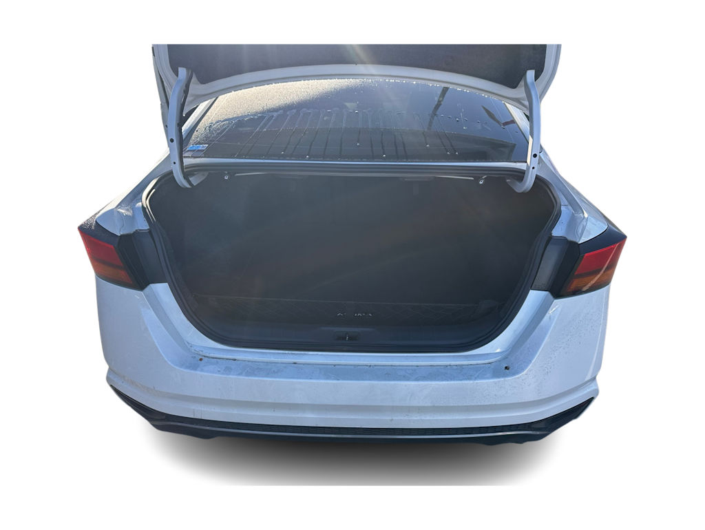 Thumbnail: 2019 Nissan Altima - 14