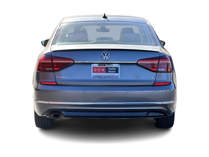 2019 Volkswagen Passat R-Line 5