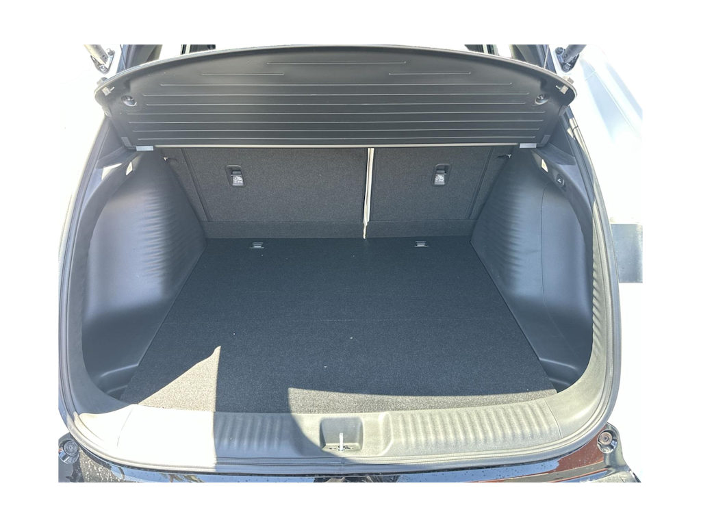 Thumbnail: 2025 Acura ADX - 19