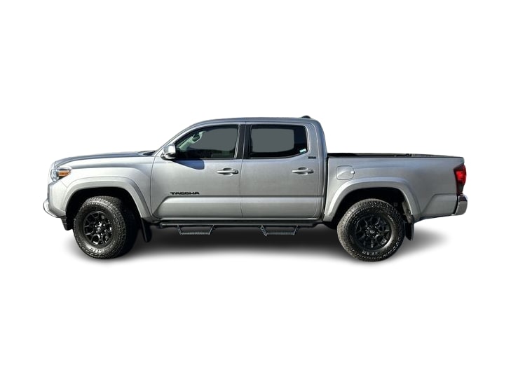 2022 Toyota Tacoma SR5 3