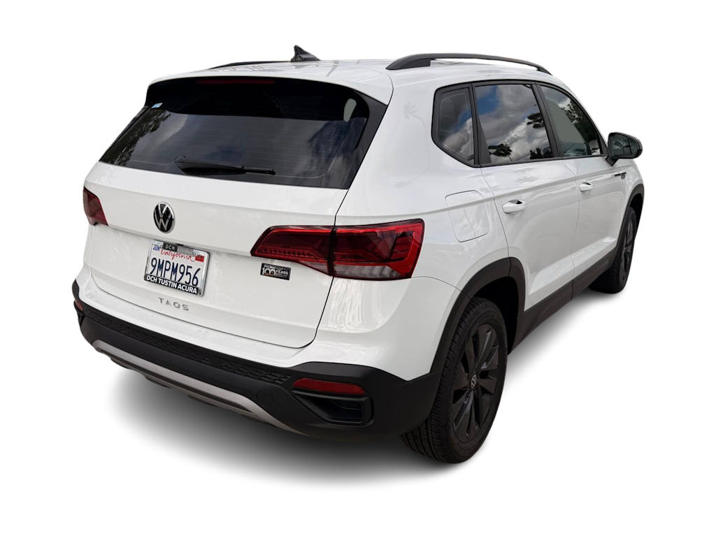 Thumbnail: 2024 Volkswagen Taos - 16