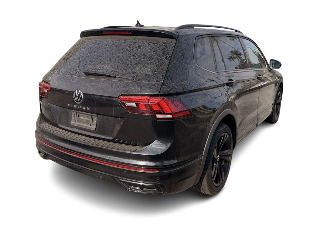 Thumbnail: 2023 Volkswagen Tiguan - 17