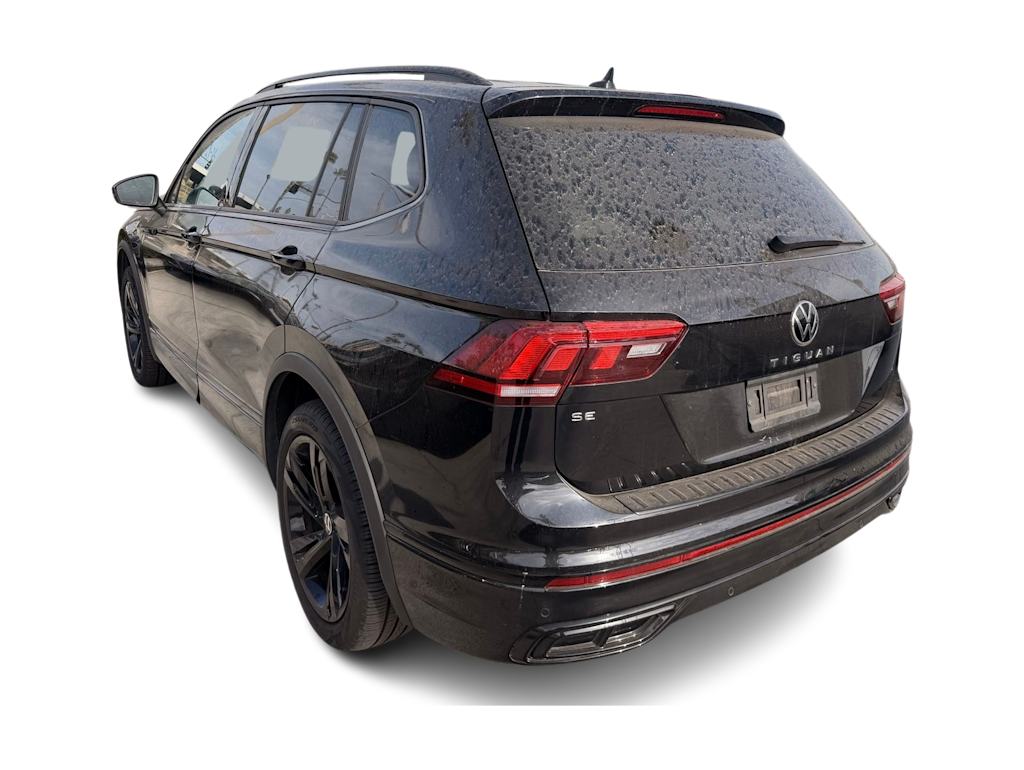 Thumbnail: 2023 Volkswagen Tiguan - 4