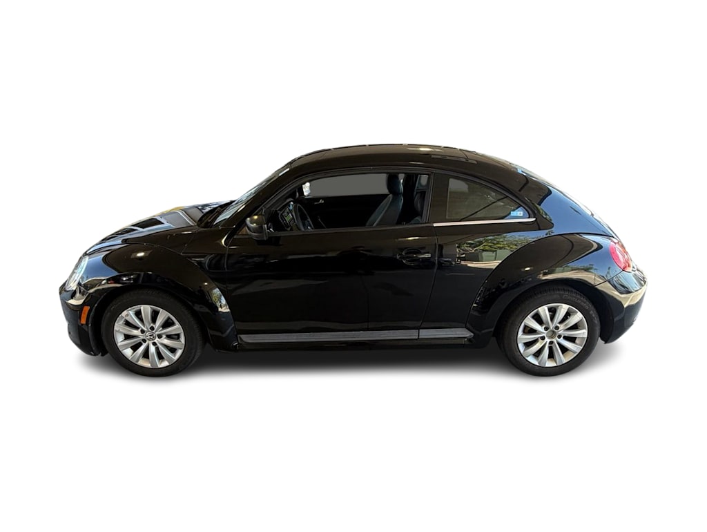 Thumbnail: 2015 Volkswagen Beetle - 15