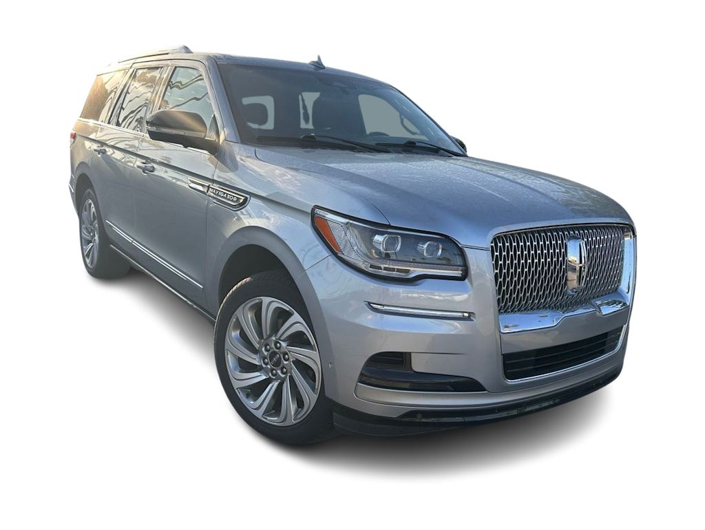 Thumbnail: 2024 Lincoln Navigator - 17