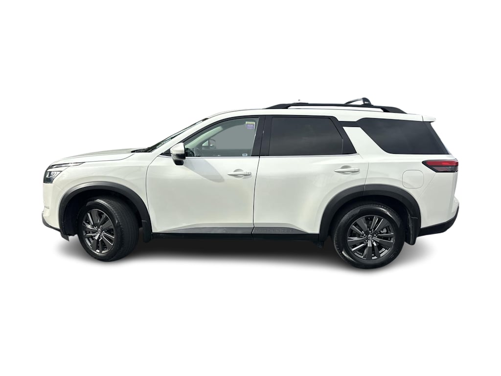 Thumbnail: 2022 Nissan Pathfinder - 3