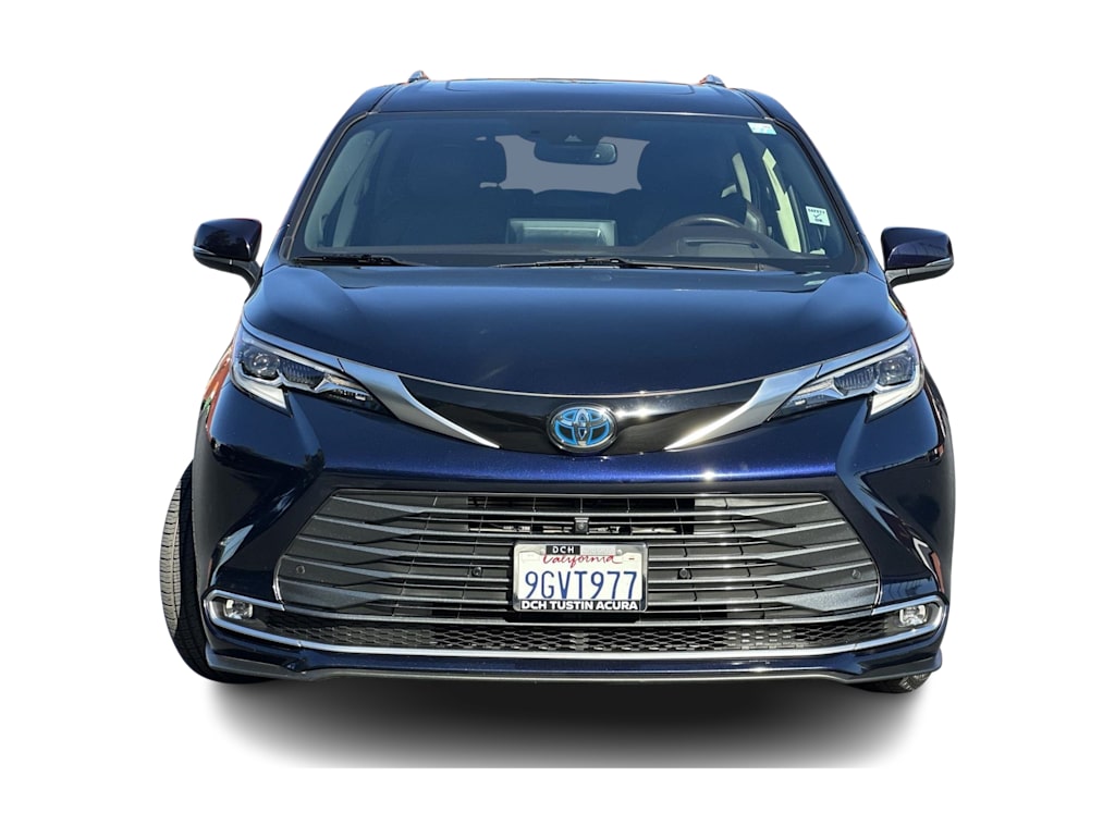 Thumbnail: 2023 Toyota Sienna - 6