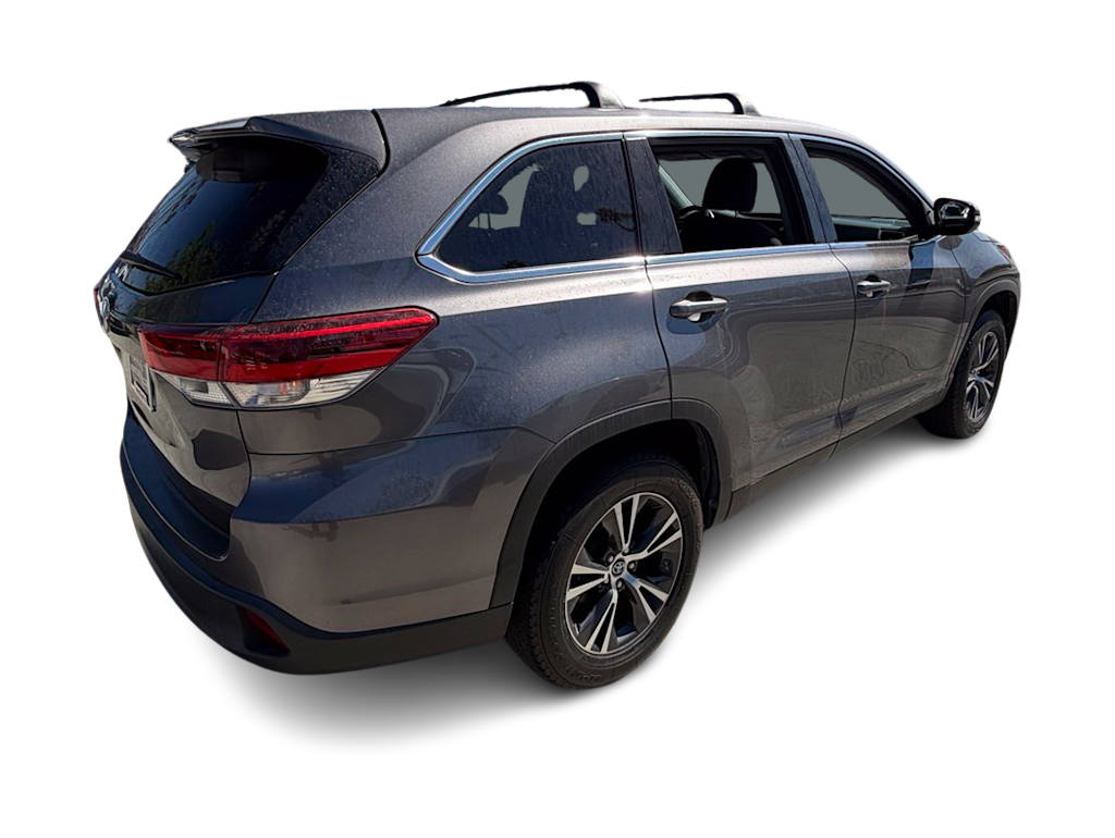 Thumbnail: 2019 Toyota Highlander - 15