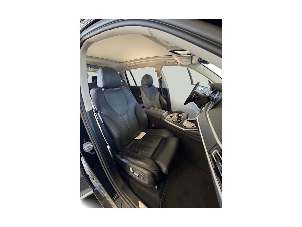 Thumbnail: 2022 BMW X7 - 18