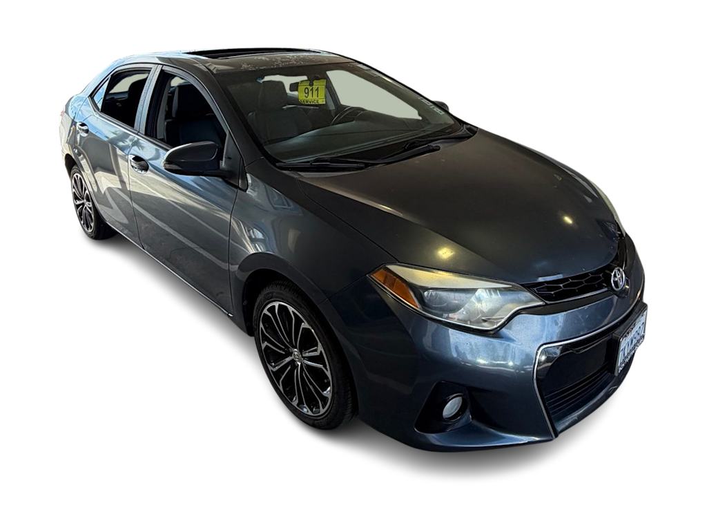 Thumbnail: 2015 Toyota Corolla - 3