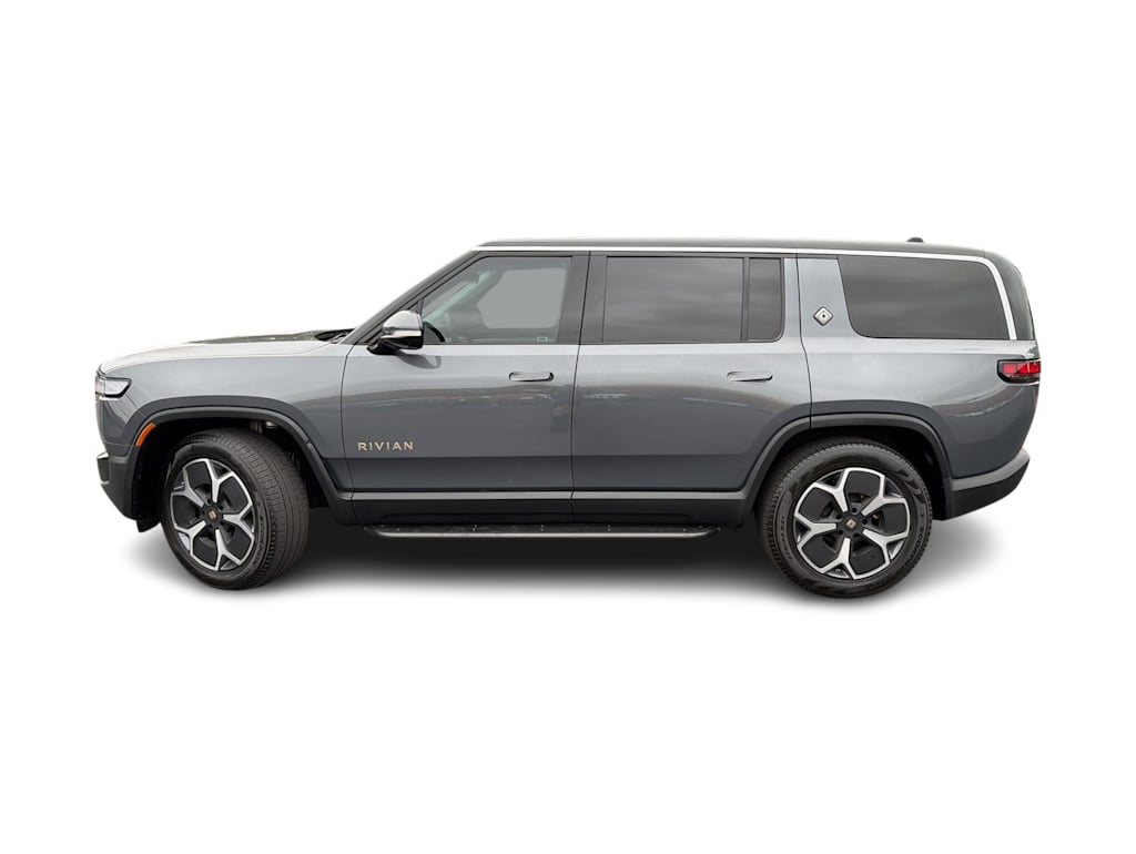 Thumbnail: 2023 Rivian R1S - 3