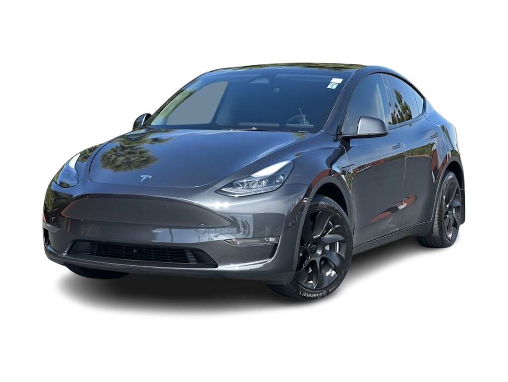 Used 2024 Tesla Model Y Long Range with VIN 7SAYGDEE9RF006441 for sale in Waukesha, WI