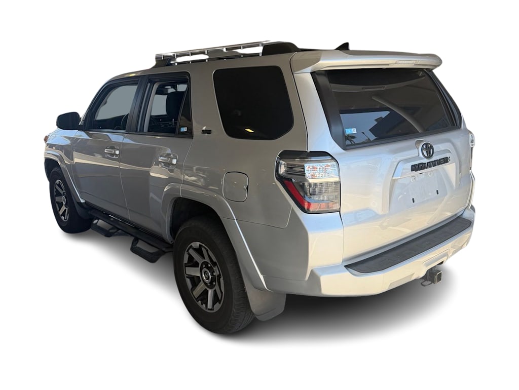 Thumbnail: 2022 Toyota 4Runner - 4