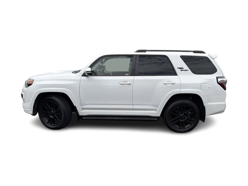 Thumbnail: 2022 Toyota 4Runner - 3