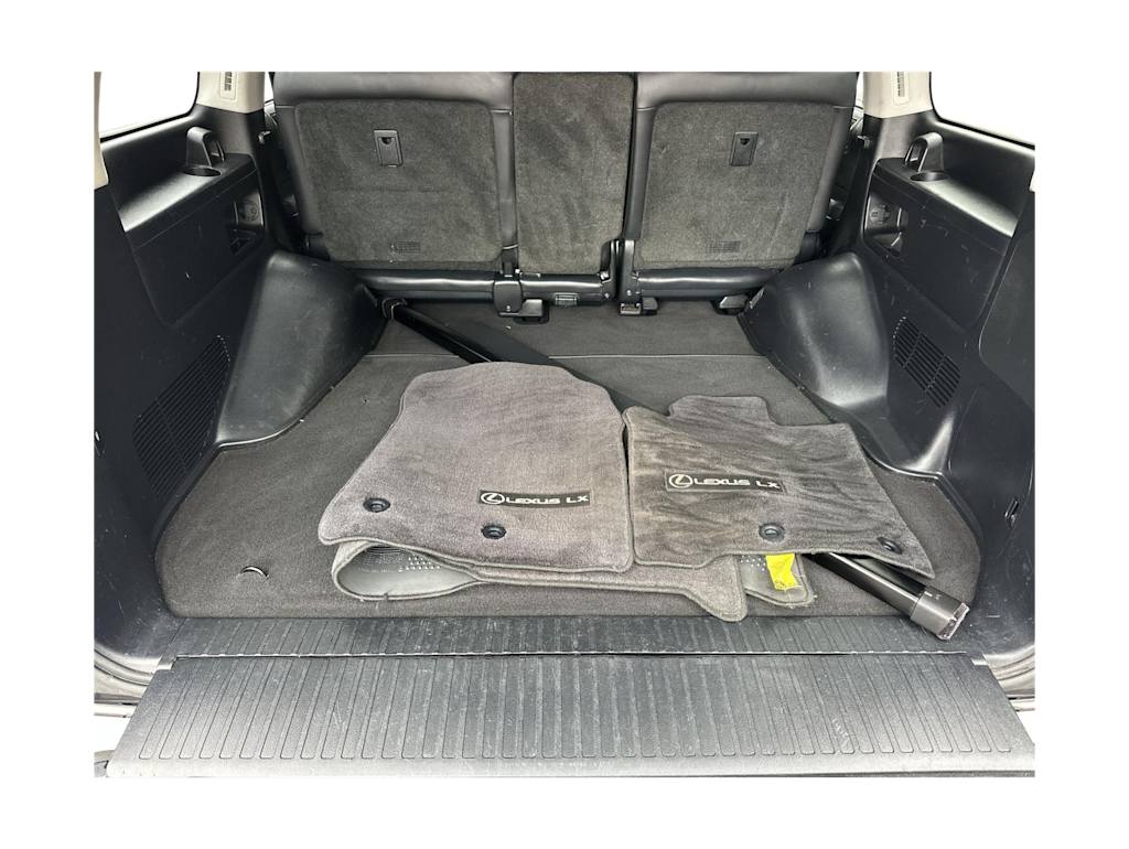 Thumbnail: 2019 Lexus LX - 19