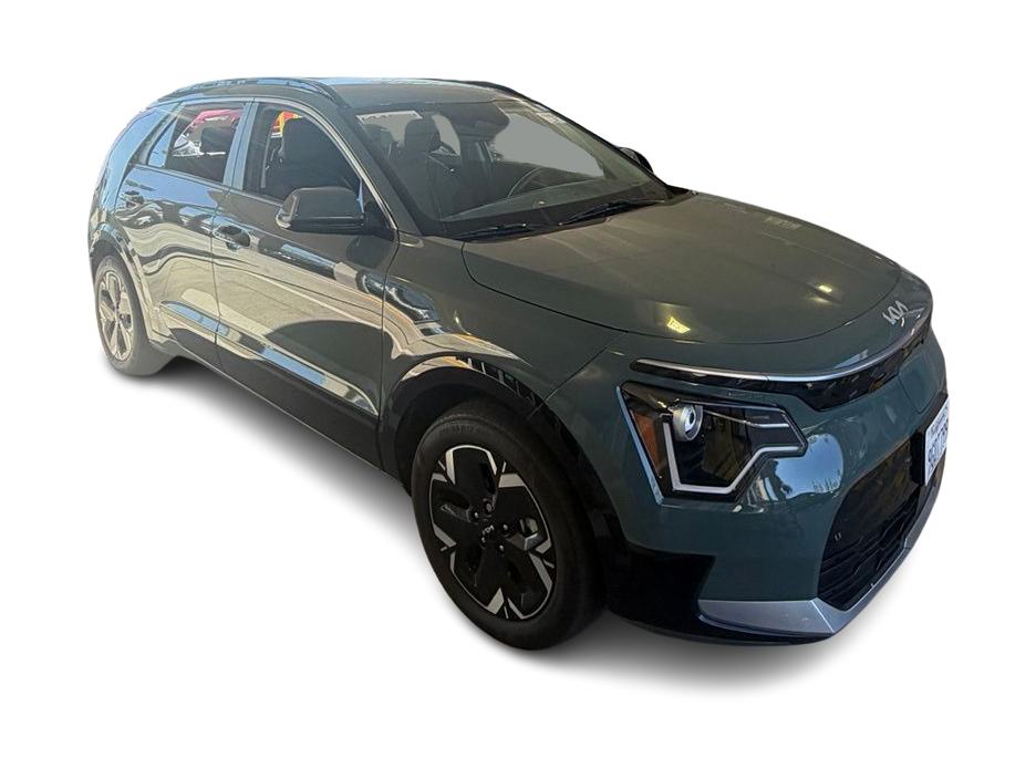 Thumbnail: 2023 Kia Niro - 11
